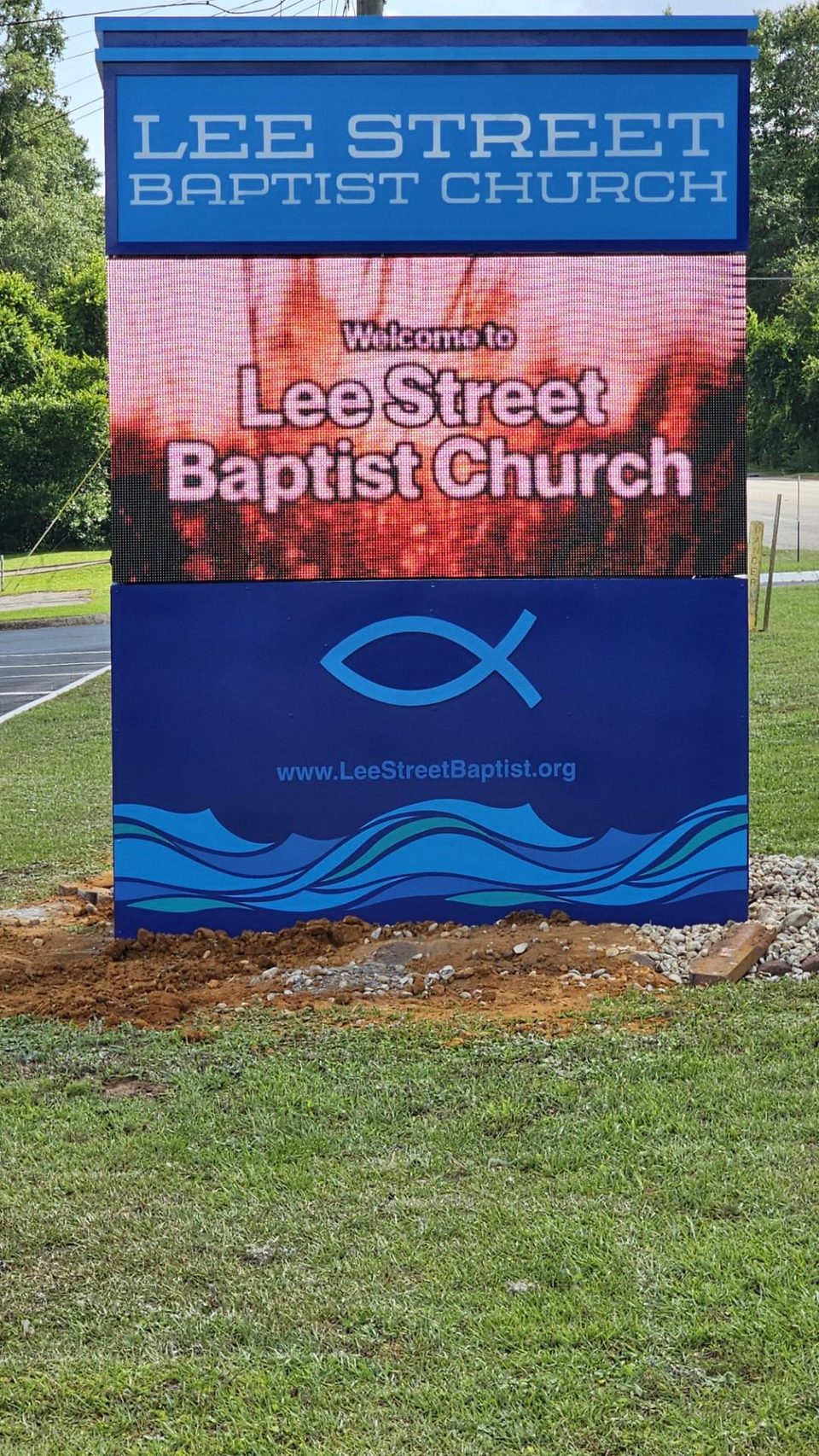 Lee Street Baptist Church monument sign with a full-color message center, built by Coastal Signs